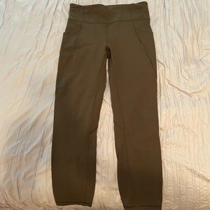 Lululemon Reflective Speed Up crop